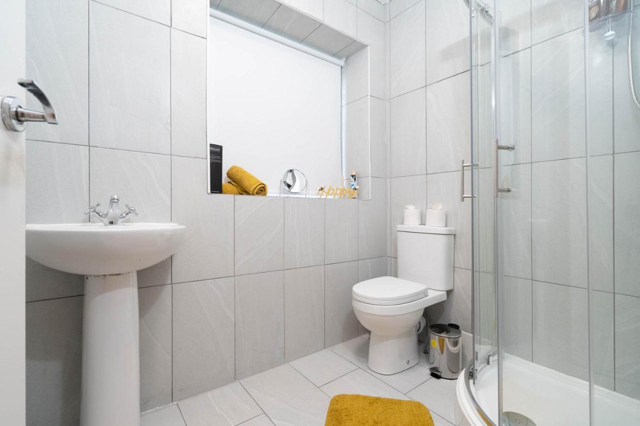 Two Bedroom Apartment-One Choice Stays- Jewellery Quarter Birmingham Buitenkant foto