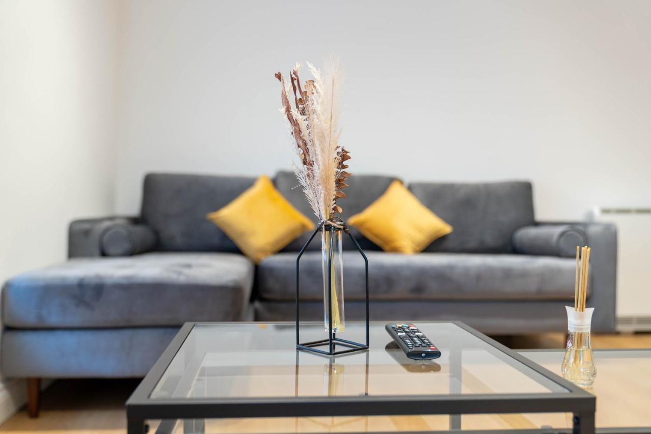 Two Bedroom Apartment-One Choice Stays- Jewellery Quarter Birmingham Buitenkant foto